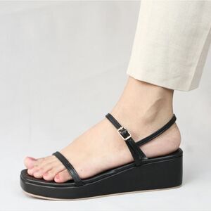 BRAND NEW CHINESE LAUNDRY SARTI DOUBLE ANKLE STRAP PLATFORM WEDGES SANDAL